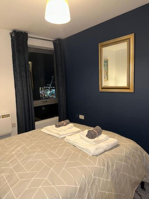 ロンドンEntire Flat In Ealingアパートメント エクステリア 写真