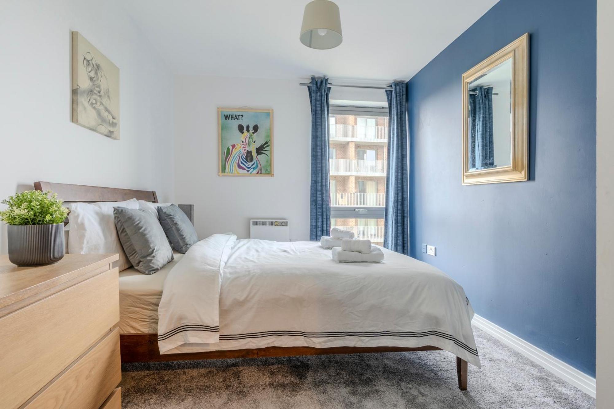 ロンドンEntire Flat In Ealingアパートメント エクステリア 写真